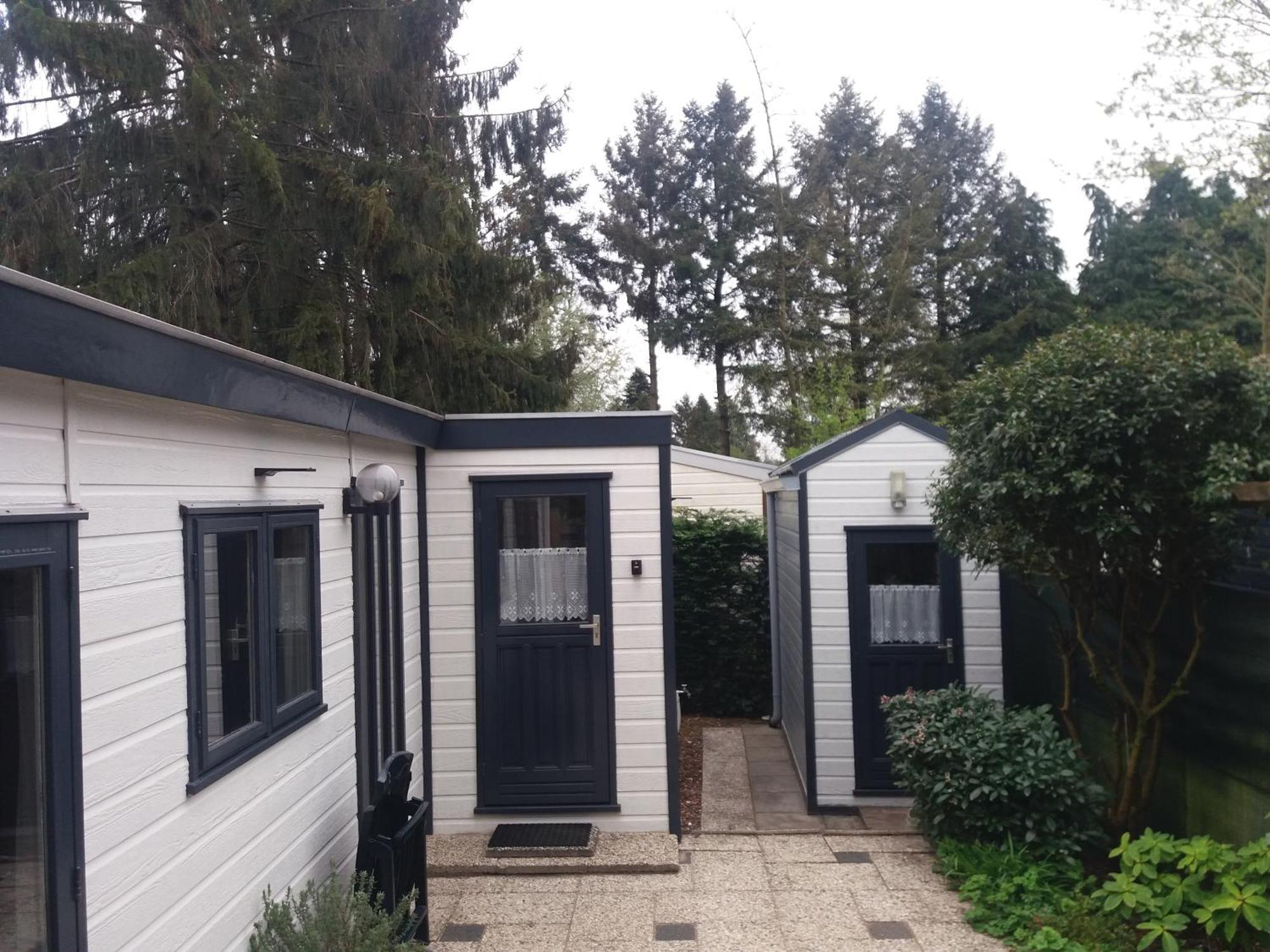 Chalet Op De Veluwe Putten Exterior photo